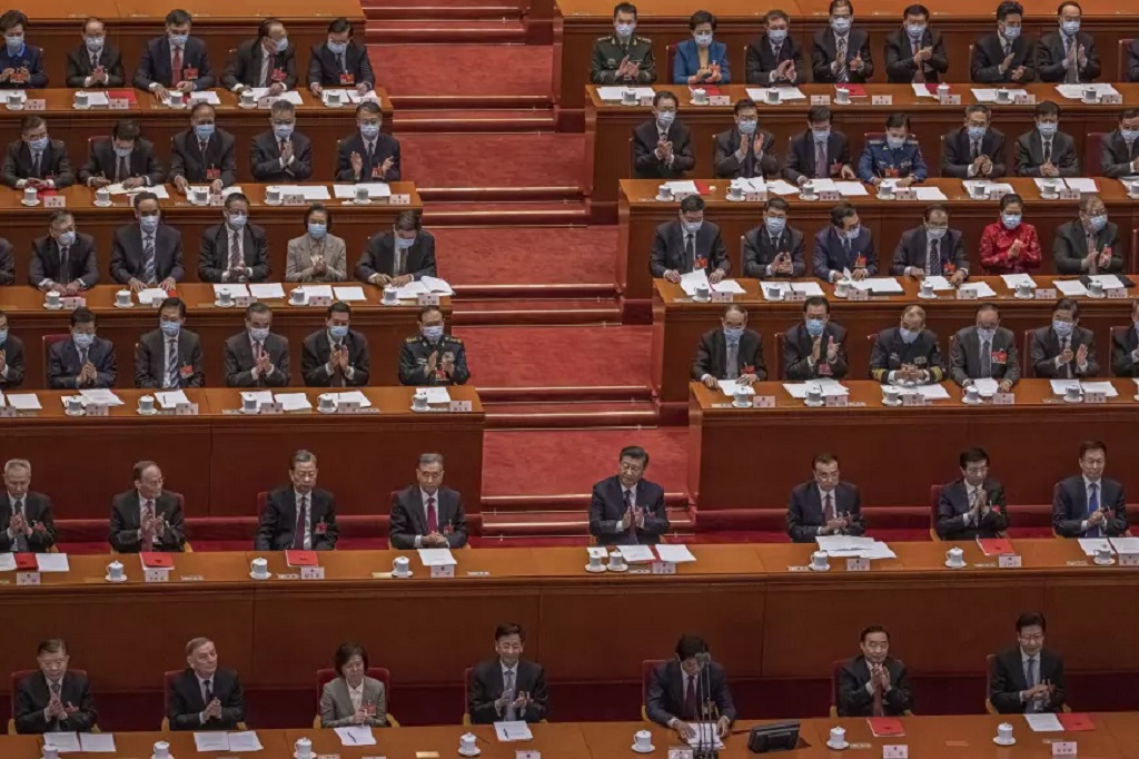 Kínai „demokrácia” a hongkongiaknak: kilencven képviselőből csak 20 választható